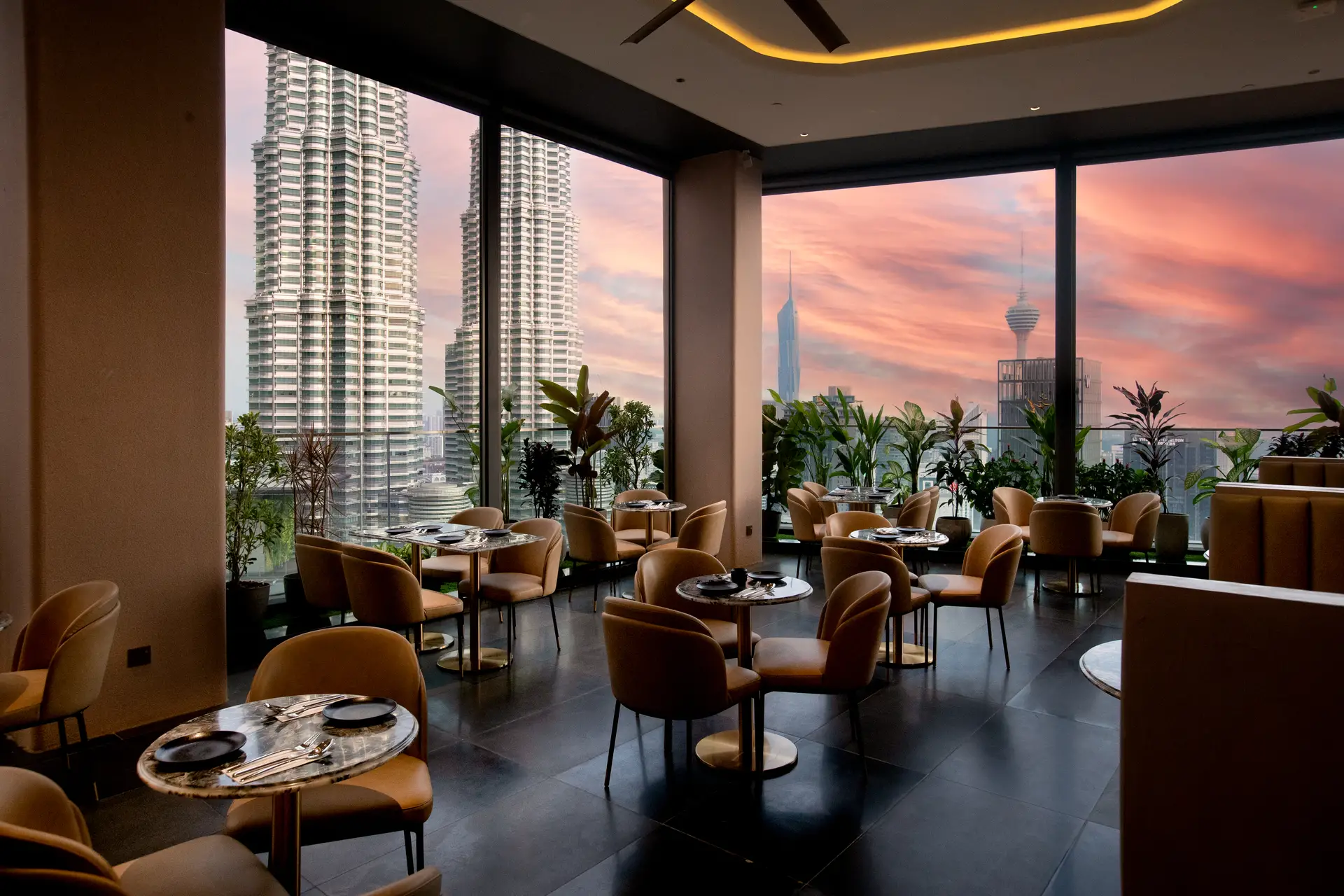 Review: Alva KL Serves Grills and Views Up in the Sky