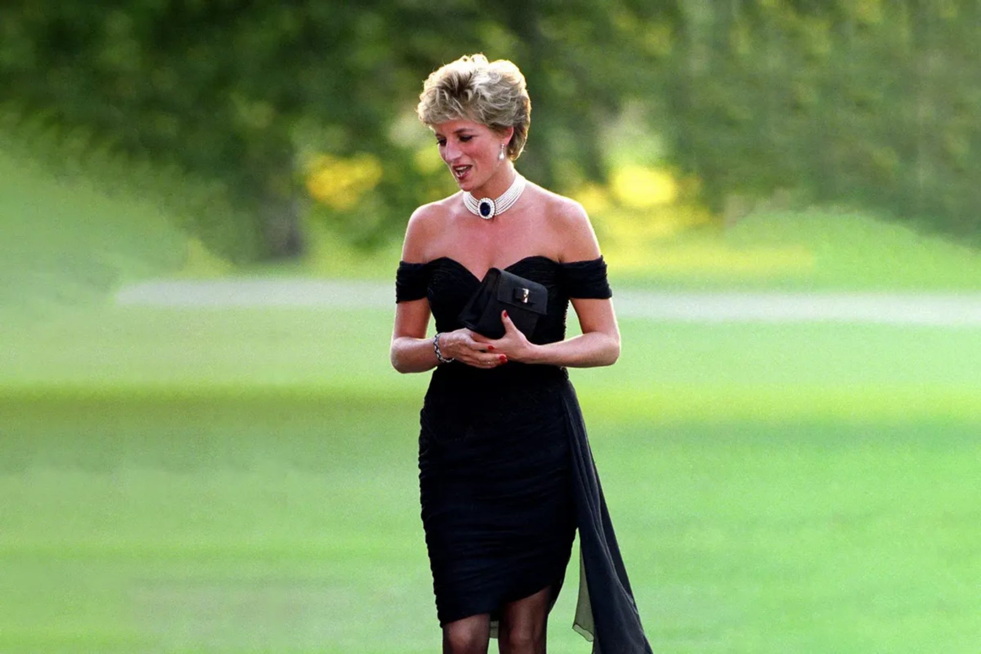 princess diana revenge dress newspaper Lady Diana first public engagement - 14-03-1981