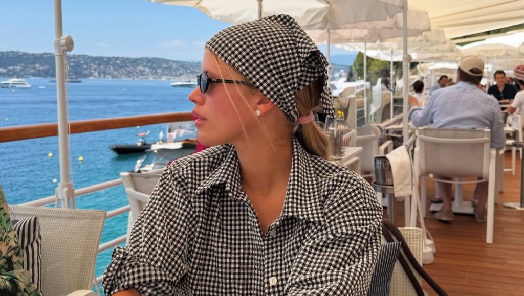 headscarf trend summer 2025